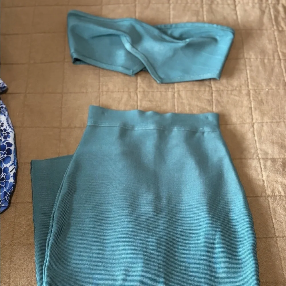 House of CB Aqua Suiza Bandage Pencil Skirt & Top Coordinating Set. Size XS